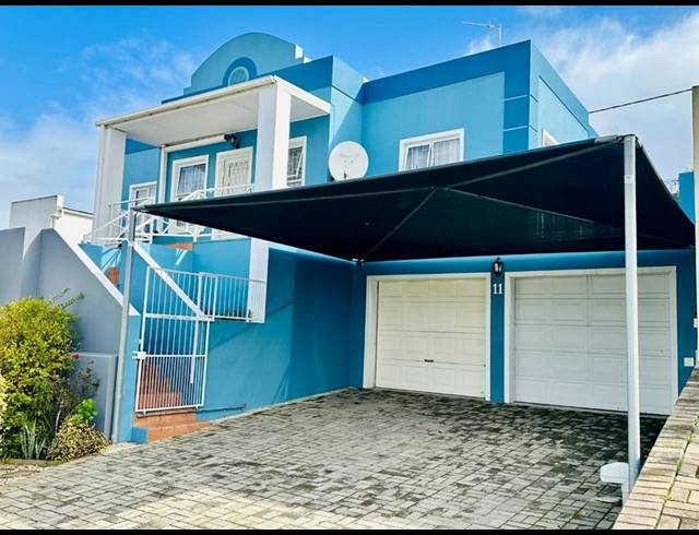 3 BEDROOM HOUSE FOR SALE IN BERGZICHT